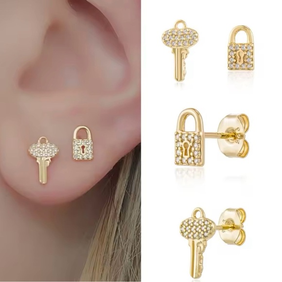 Gold Lock and Key Earrings - Picture 1 of 4